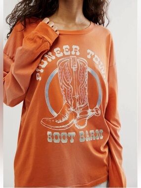 Free People X Daydreamer Distressed Orange Pioneer Town Western Graphic Tee Sz L